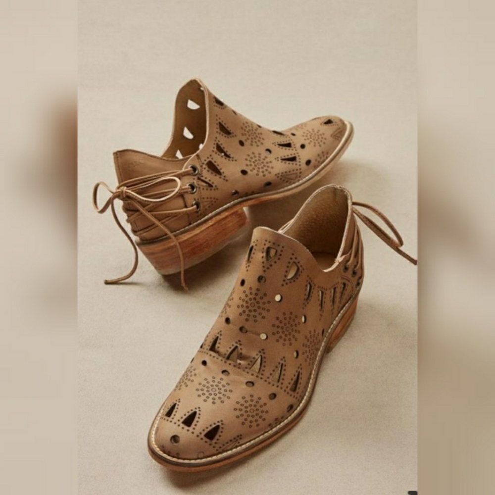 Anthro Musse & Cloud perforated leather booties 10